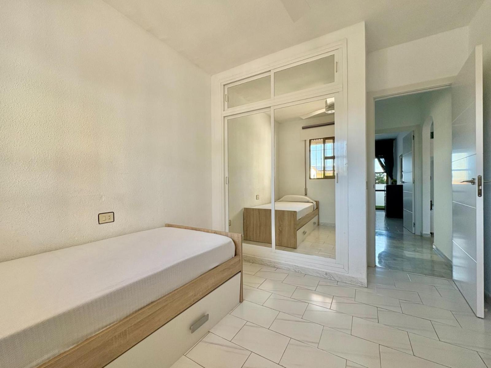 Kion Beach Appartment Mijas-Costa Малага Екстер'єр фото